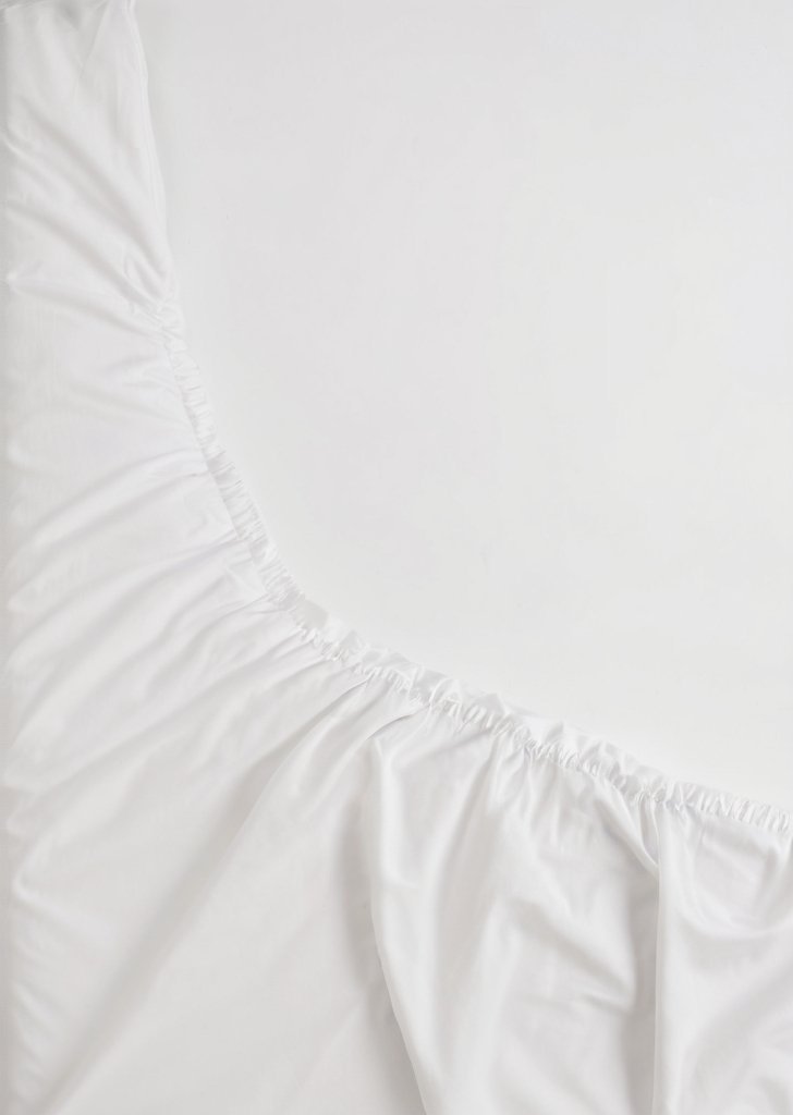 Głąboko dopasowane prześcieradło z białej bawełny (180 nitek) - obrazek 2