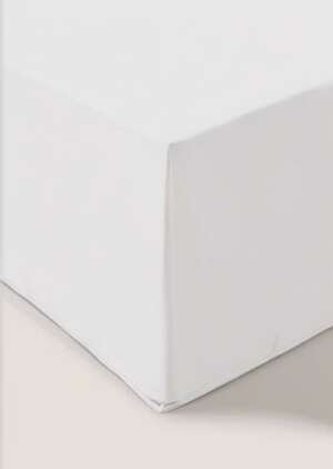 Białe, bardzo głąbokie prześcieradło (180 nitek)