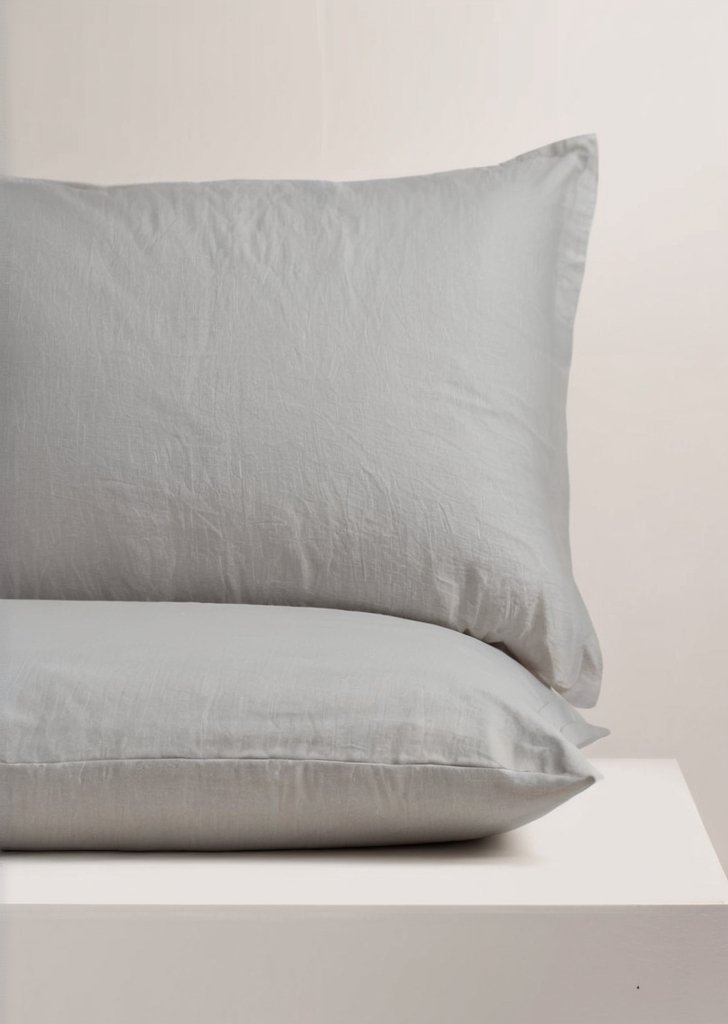 2 sztuki szarej bawełnianej poszewki na poduszką