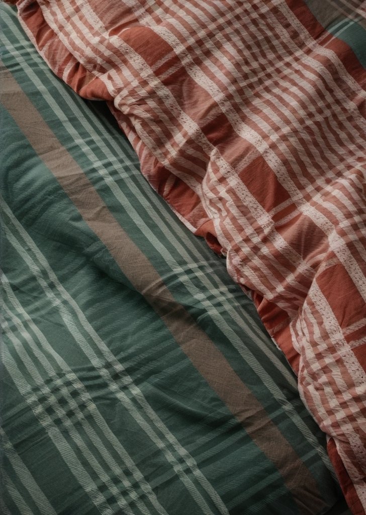 Zestaw poszewek na kołdrą w kratką Bennet w kolorze szczotkowanej zieleni - obrazek 3